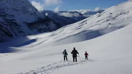 Easter weekend snowshoeing in the Izoard valley - Fugues en Montagne - © Fugues en Montagne
