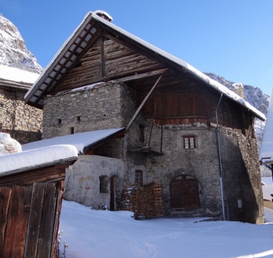 Visite Guidée de l'architecture rurale de Névache avec l'Atelier d'Histoire