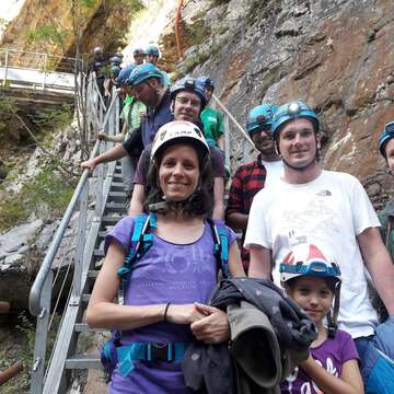 famille descente escalier VT - © La Mine d'argent