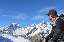 Vue sur les Ecrins depuis le col de la PIsse - © L.Chamerlat