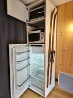 un frigo conséquent - © Copyright JCB 2024