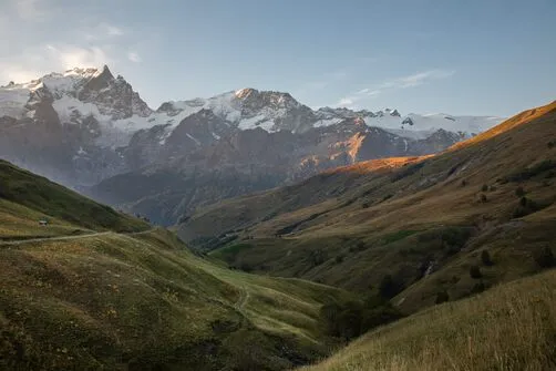 The Buffe valley via Les Orliers