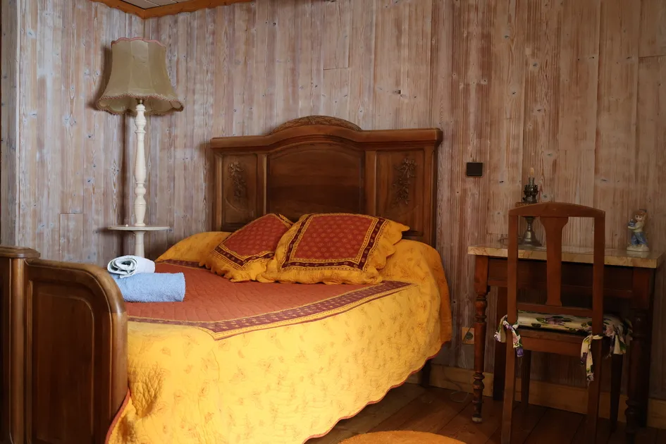 Chambre de l'auberge la Cleida - © L.Chamerlat