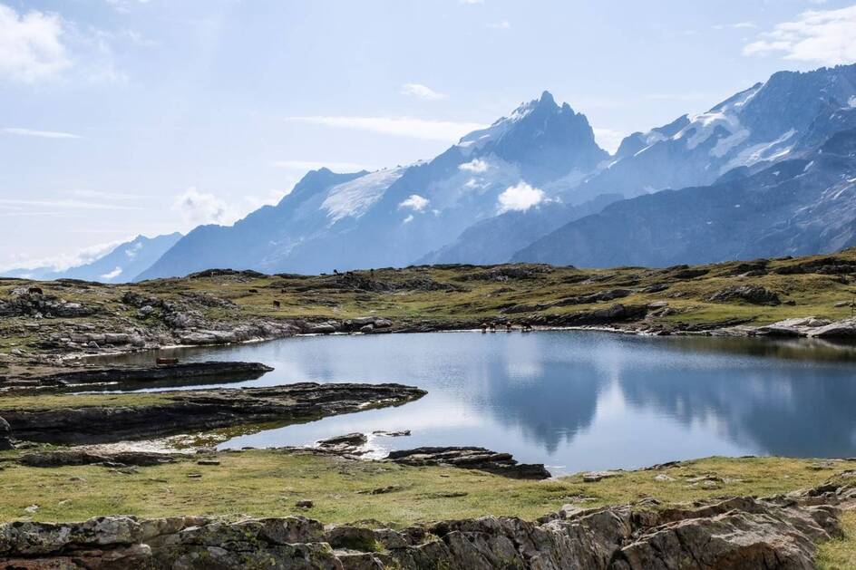 Lac Noir, au fond la Meije - © Mireille Coulon © Parc national des Ecrins