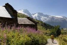 Hameau du Plot, montée au lac du Goléon - © Thierry Maillet - Parc national des Ecrins