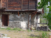 Entrée par le haut, location Edelweiss 3 Névache Ville Haute - © ©S.Liot