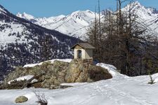 Oratoire en direction du Mélézin - © MDucroux