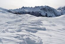 Vue sur Rochebrune depuis l'itinéraire du col de Bousson - © M.Ducroux