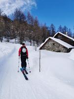 Sur la trace en ski de randonnée - © S.Morattel