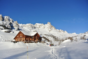 Refuge Laval, hiver - © F.Guffroy