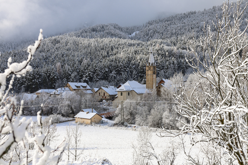 Village of Val des Prés, first snow - © S.Morattel