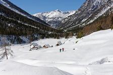 Chalets and the Acles valley - © ©MDucroux