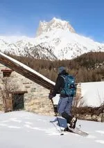 Raquettes aux granges de la vallée étroite - © S.MORATTEL