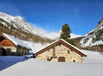 hiver et neige en vallée étroite - © S.MORATTEL