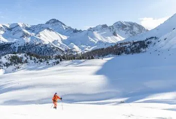 Ascent to Col des Peygus - © T.Blais