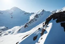 Peaks surrounding the Col de l'Izoard - © T.Poinas / Galimey studio