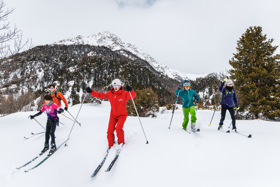 Pomeriggio di divertimento a squadre - ESF Névache_Névache - © T.Blais
