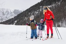 Cours de ski de fond enfant dans la vallée de la Clarée avec l'ESF Névache - © T.Blais