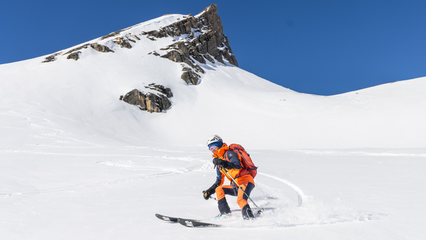 Skiing down from the Goléon refuge - © T.BLAIS