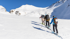 Climbing the Goléon refuge - © T.BLAIS