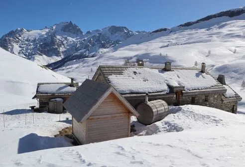 Refuge du pic du mas de la Grave en raquettes depuis le Chazelet