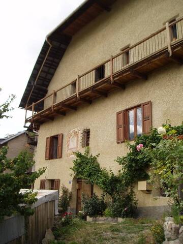 Zarbula sundial of Puy Saint Pierre - © Michel Lalos