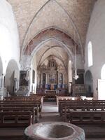 Interior view of the central nave overlooking the painted wooden altarpiece - Villard-Saint-Pancrace - Izoard - © C.LECORRE/OTHV