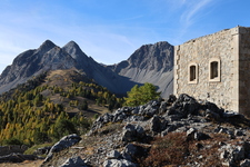 The Lausette fort and surrounding peaks - © L.Chamerlat