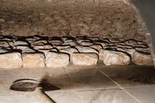 Cuocere il pane nel forno Chazelet - © T.Poinas