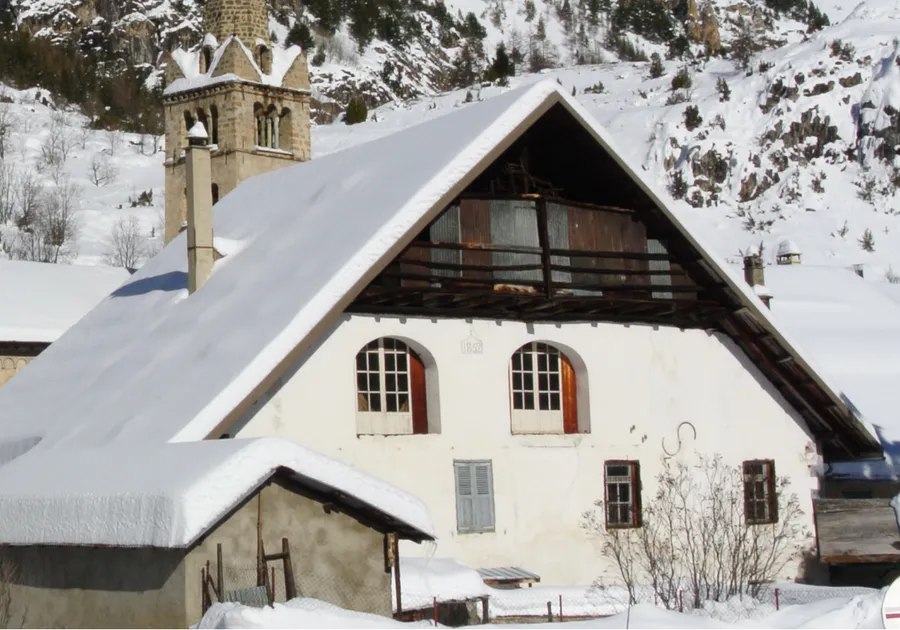 Maison typique de Névache patrimoine - © ©FGuffroy