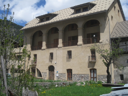 Les Arcades - The home of Émilie Carles