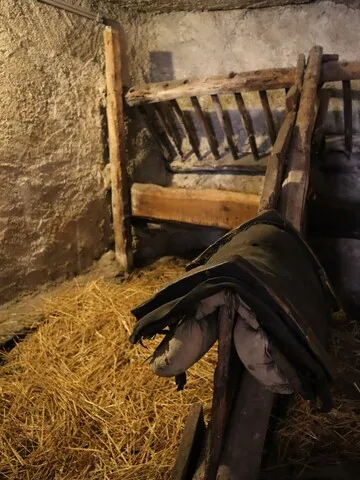 La sezione delle scuderie della casa Faure Vincent Dubois ospita le stalle e gli alloggi dell'epoca. - © Laury Chamerlat