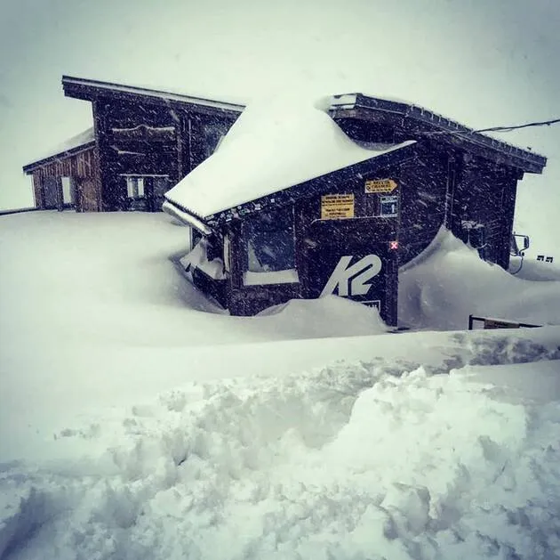 The 3200 Cabin under the snow - La Grave - © ©SATG