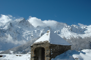 Oratoire Saint-Anne du Chazelet en hiver - © OTHV / J.Selberg