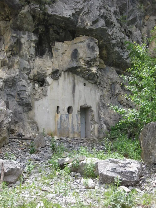 Poste de commandement inachevé de la batterie de la Lame