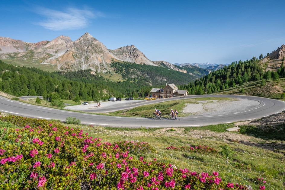 Col de l'Izoard - Cycling tourism - © Alpes Photographies