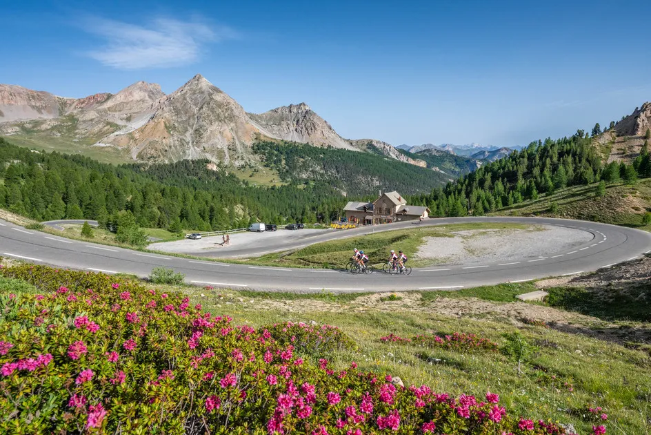 Col de l'Izoard - Cycling tourism - © Alpes Photographies