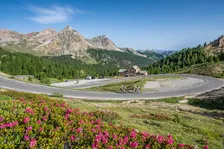 Col de l'Izoard - Cycling tourism - © Alpes Photographies