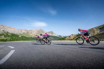 Col de l'Izoard - Cycling tourism - © Alpes Photographies