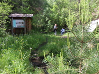 The miners' trail passes through the Cabane mine, which can be visited with a guide. - © Laury Chamerlat