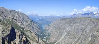 Plunging panorama from the Belvedere - © E.Chereau
