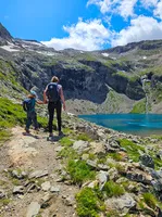 Rando en famille au lac de Puy Vachier - © Morattel S/OTHV