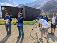 Découvert de l'astronomie : observation du soleil_Villar-d'Arêne - © Jardin du Lautaret
