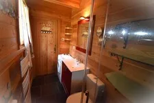 salle d'eau vue de la douche - © Kevin Le Men