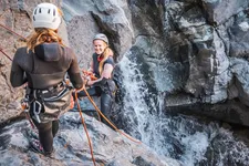 Canyoning à la Grave avec No Limit Rafting - © Thibaut Blais