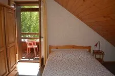 Chambre double avec balcon - © ©giteleBoisdeBarracan