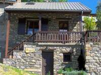 Front of the House in summer - © ©sionnetfrédéric