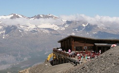 The altitude restaurant with its terrace - © ©congesbenedicte