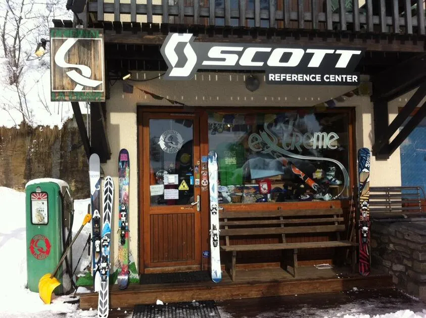 Le shop en Hiver - © @SCOTT Reference Center La Grave