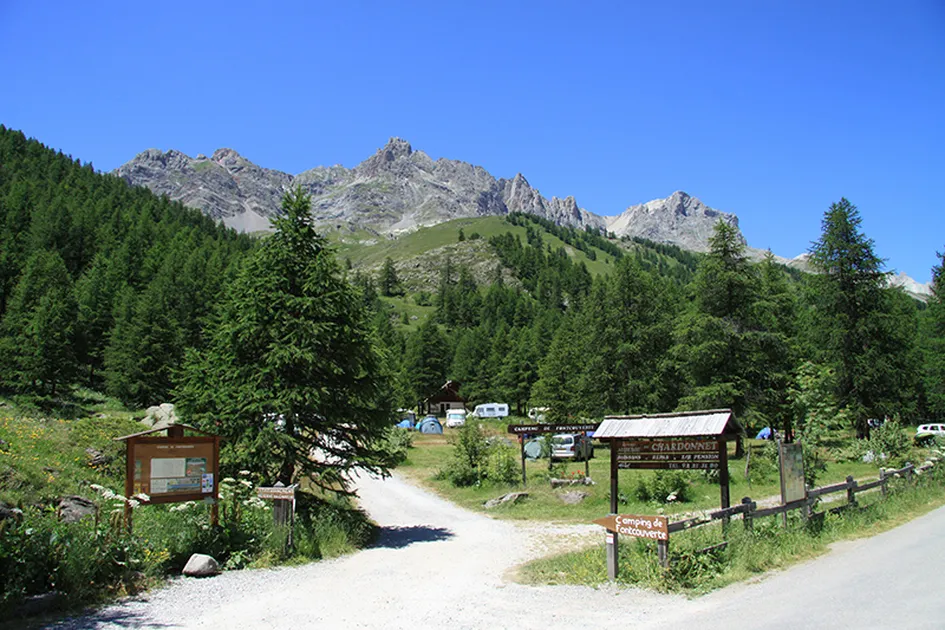 camper dormir Clarée aire naturelle - © Camping Foncouverte